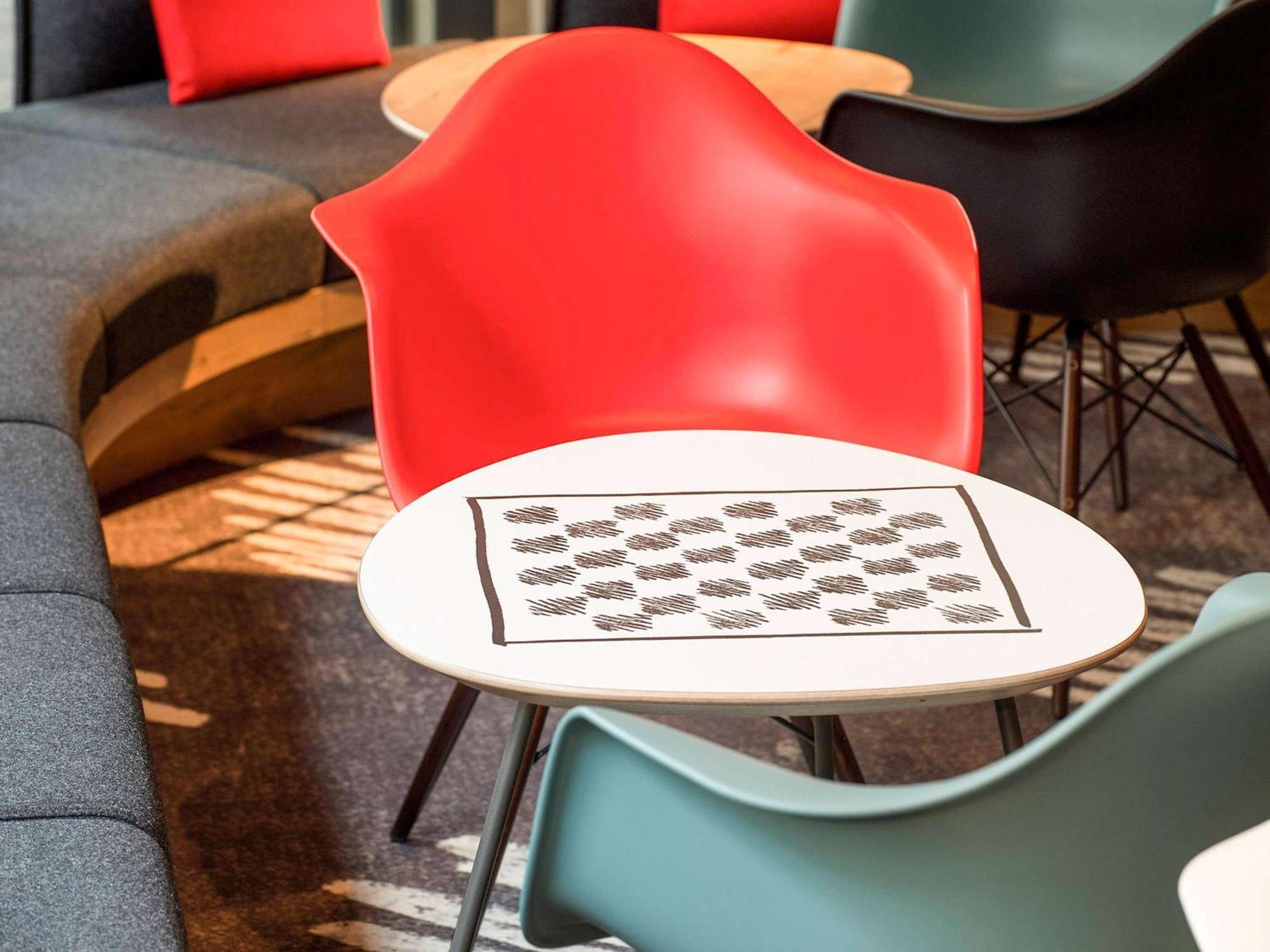 ホテル Ibis Bilbao バラカルド エクステリア 写真
