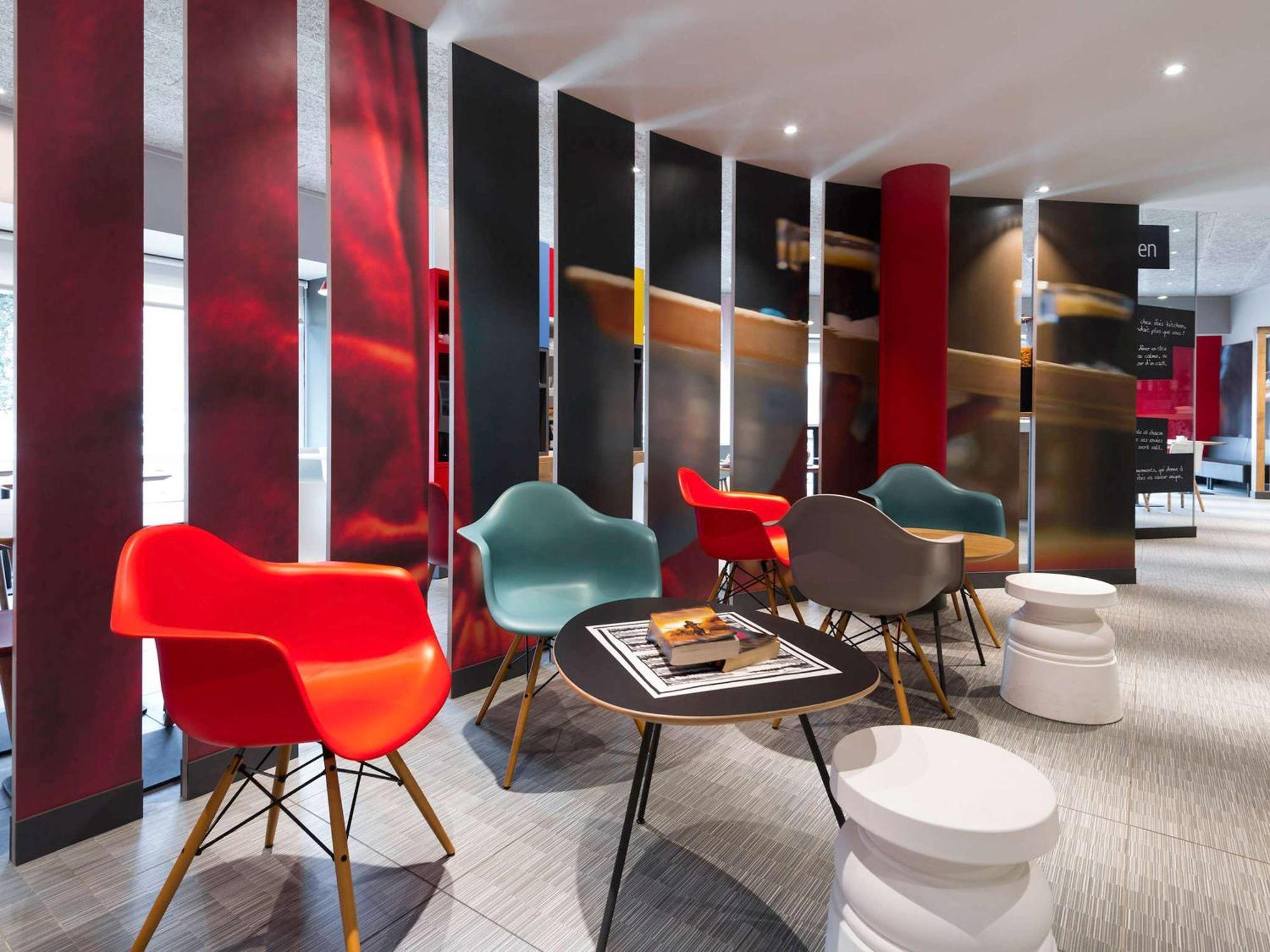 ホテル Ibis Bilbao バラカルド エクステリア 写真