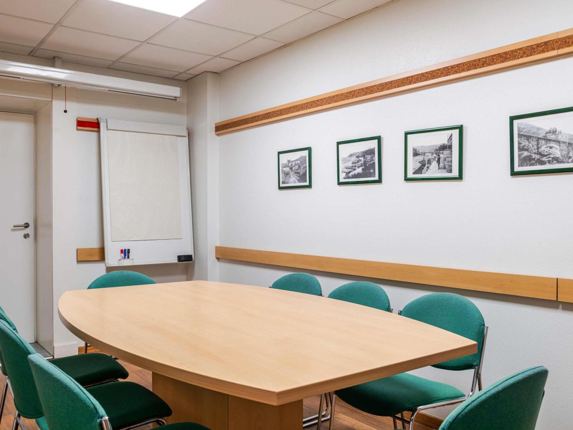 ホテル Ibis Bilbao バラカルド エクステリア 写真