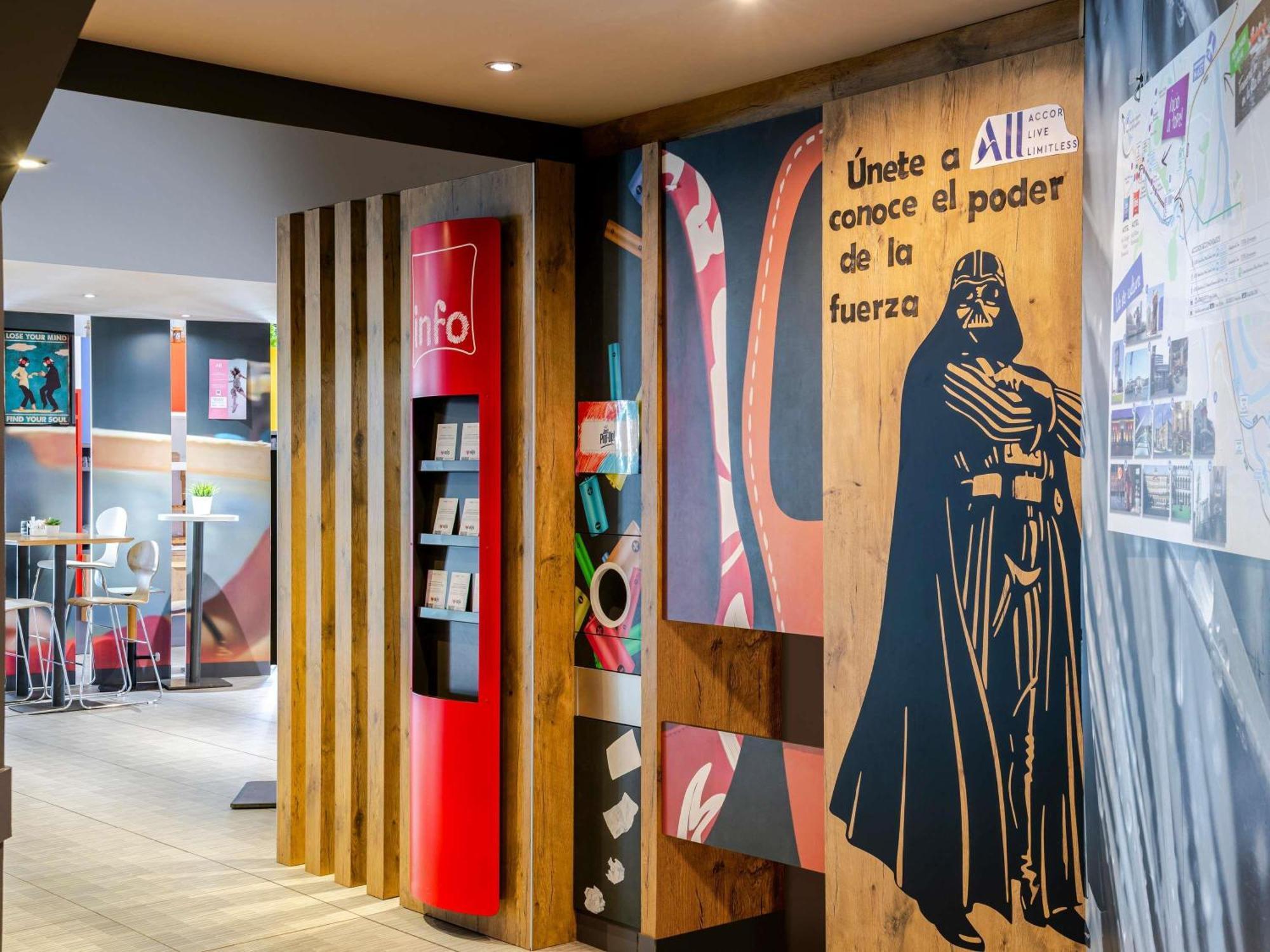 ホテル Ibis Bilbao バラカルド エクステリア 写真
