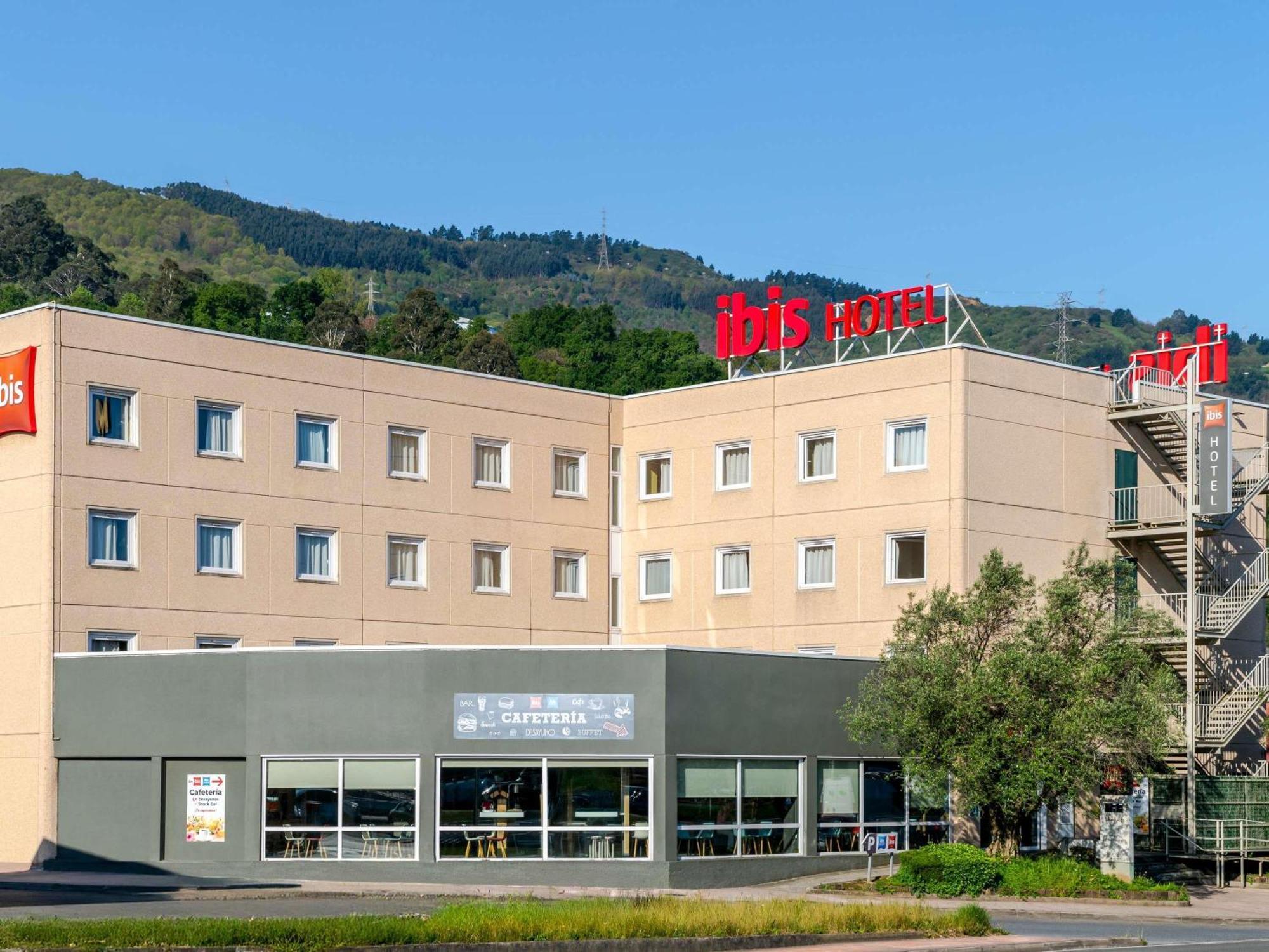 ホテル Ibis Bilbao バラカルド エクステリア 写真